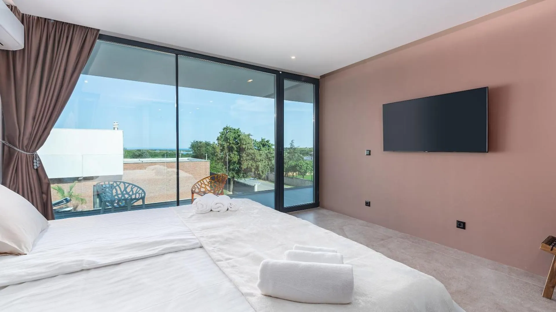 Grande Arche Villa Ližnjan